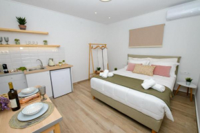 Kumquat studio Gouvia